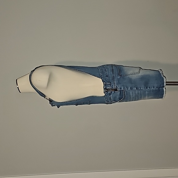 Wild Blue Sadie Robertson Collection Distressed Denim Shortalls Sz L VGUC - Picture 17 of 17